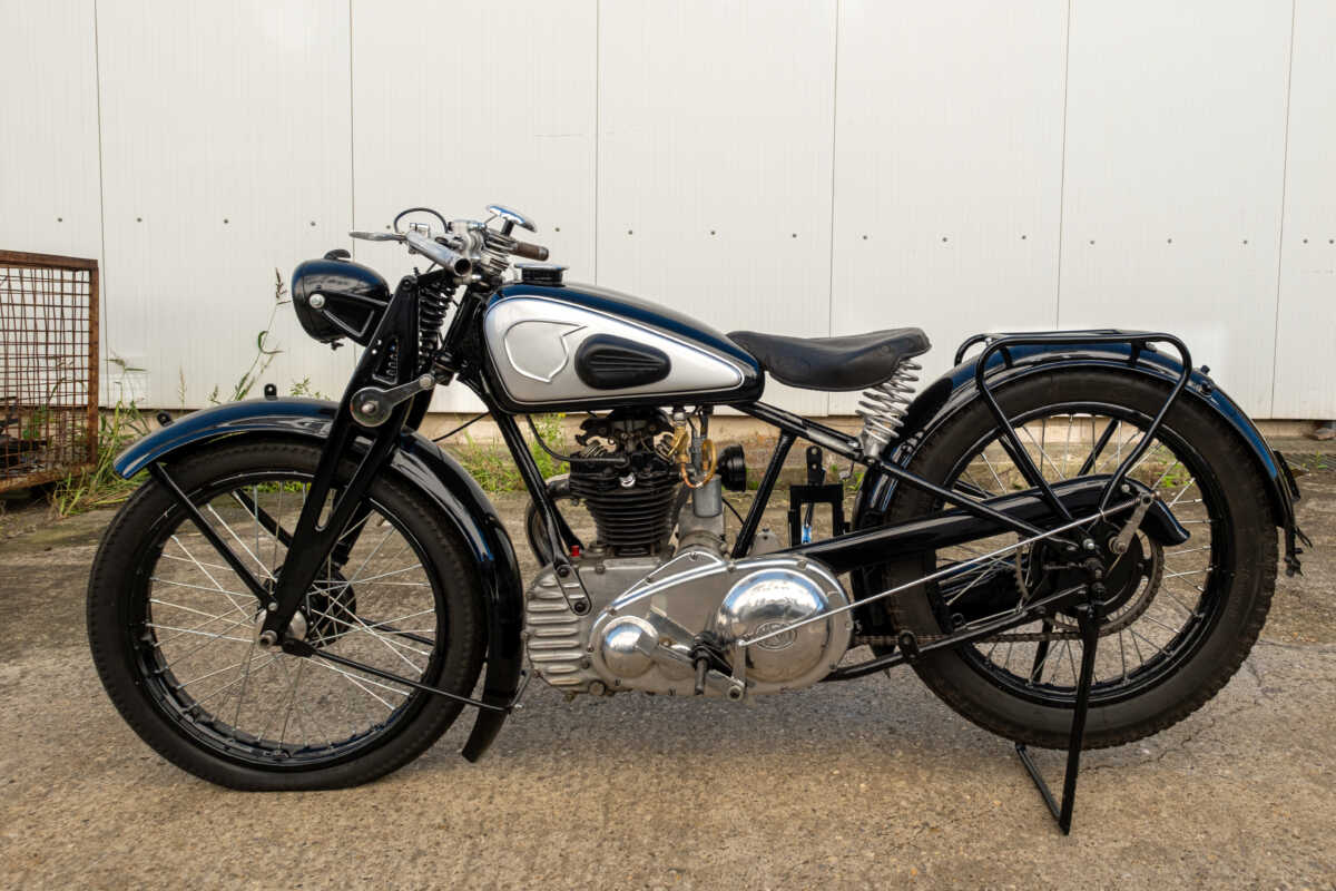 206881 NSU 351 ot 1951