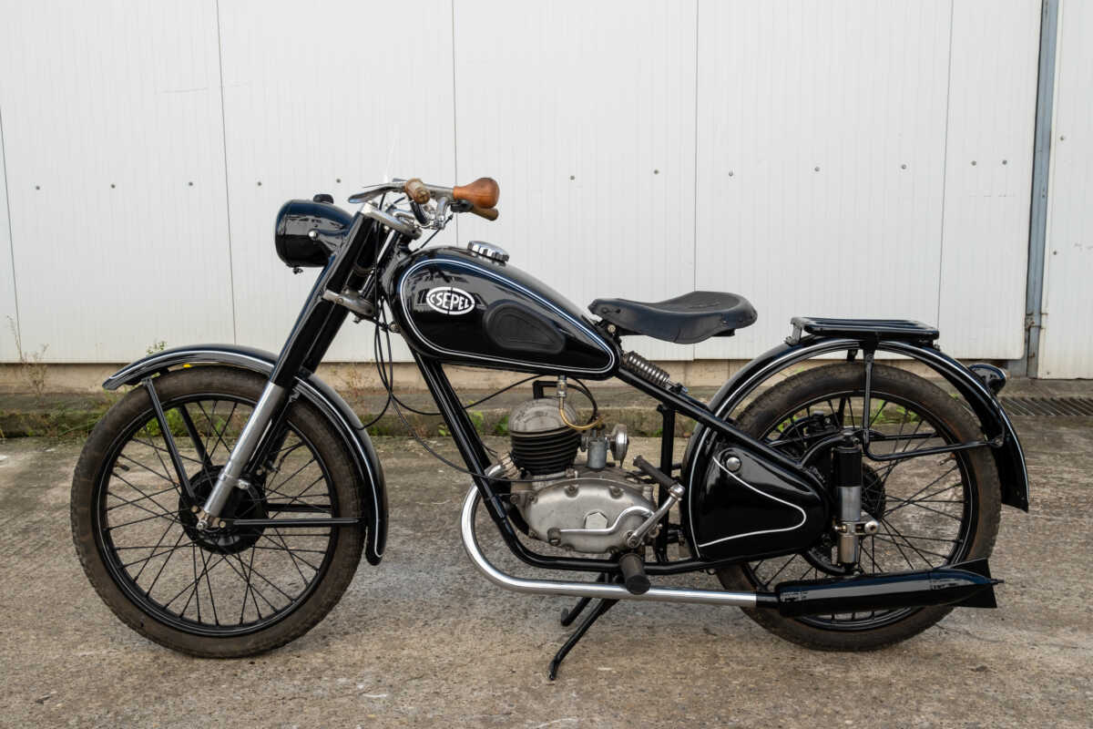 206916 Csepel 152 1951