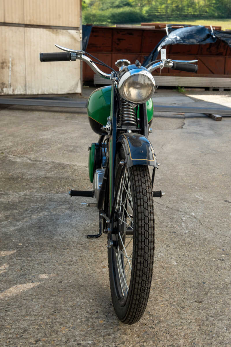 206924 Csepel 125/49 Zöld betétes