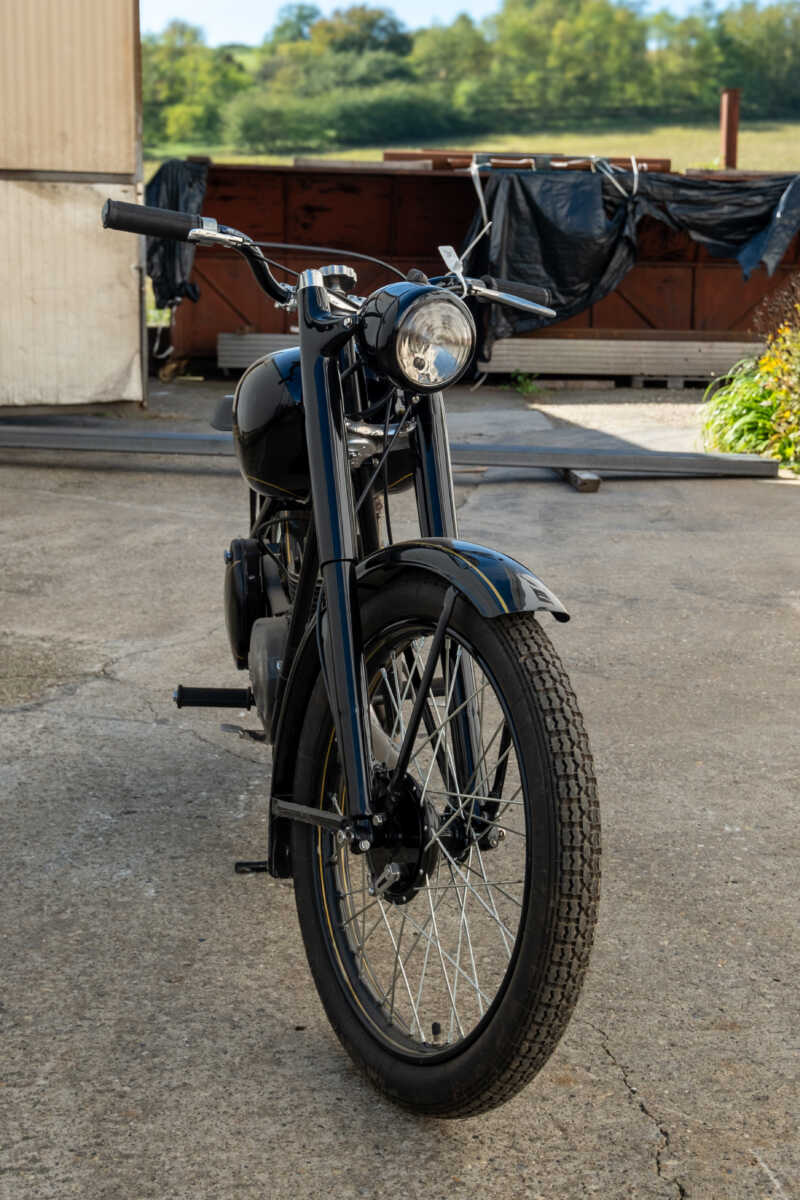 206919 Csepel 125/50