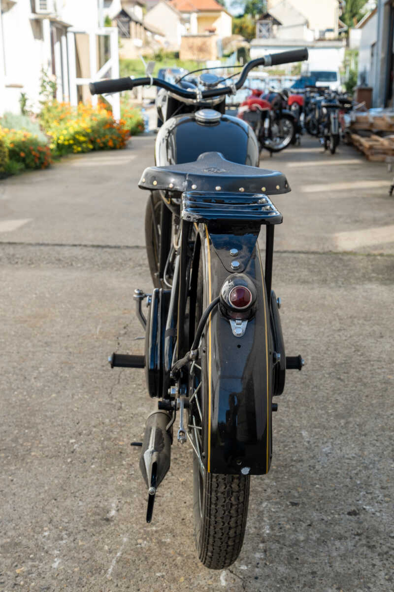 206919 Csepel 125/50