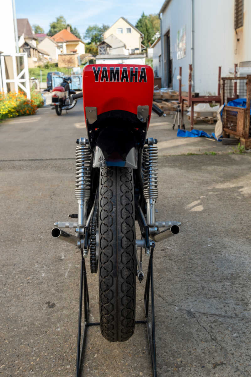 206912 Yamaha RD épített verseny