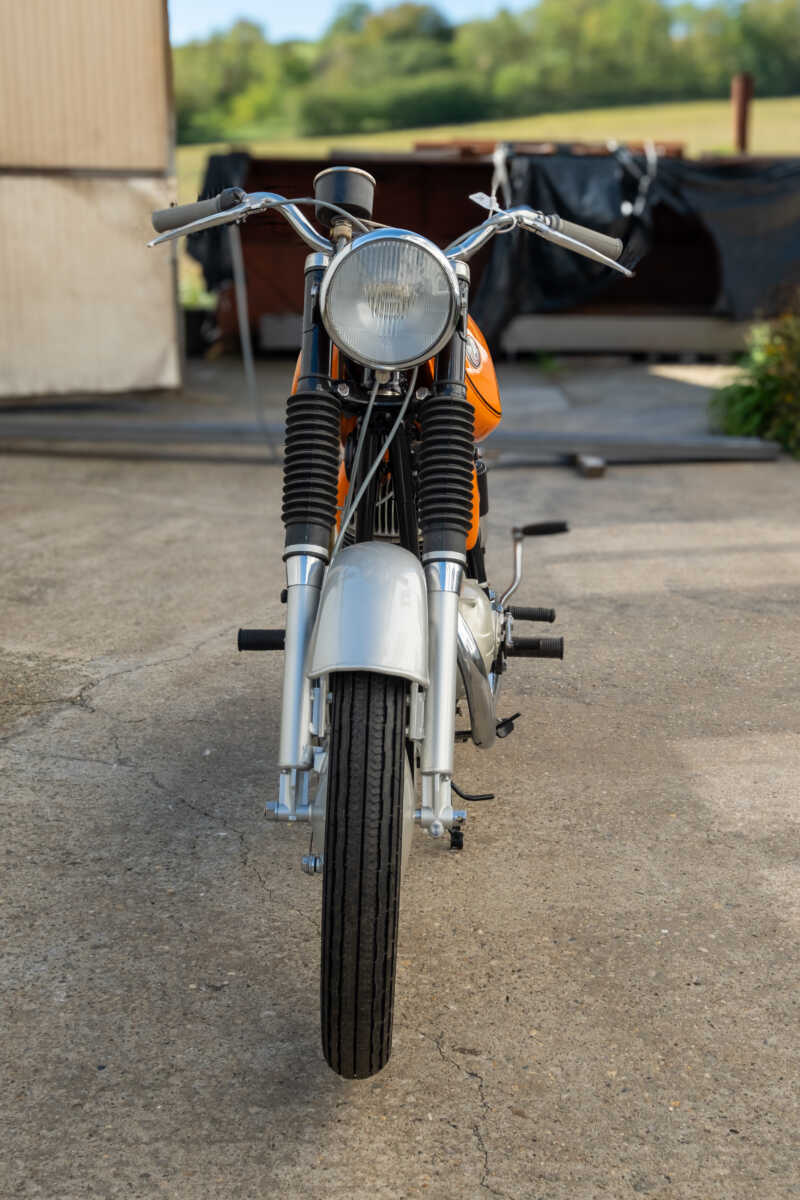 206876 Pannonia P12 Narancssárga