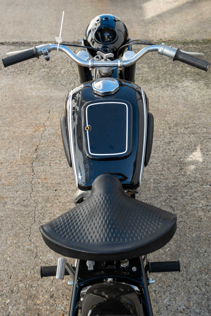 206927 BMW R25