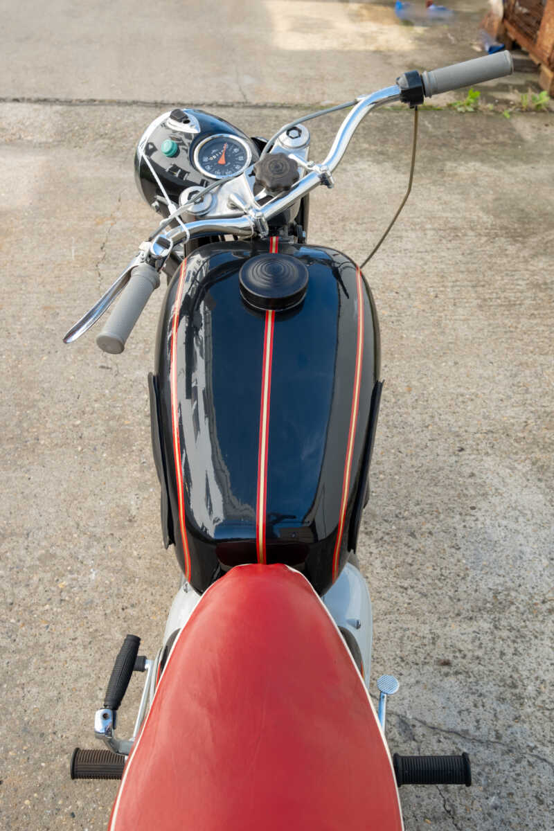 206893 Pannonia T6 Fekete