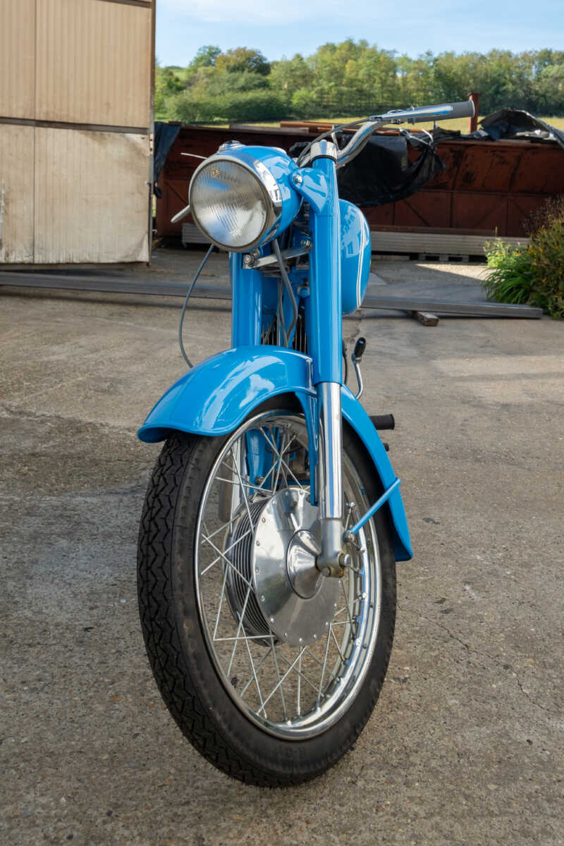 206899 Pannonia T1 Kék