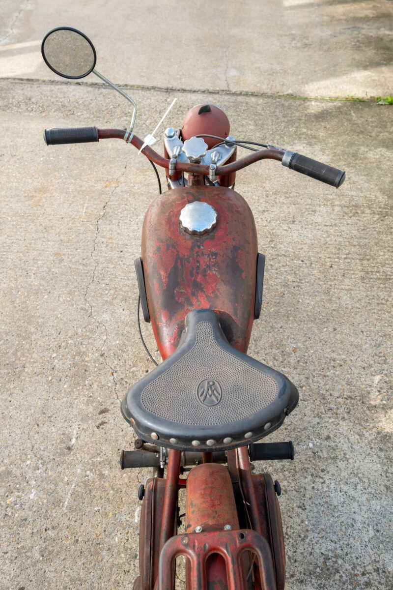 208649 Csepel 125T Piros Eredeti állapot